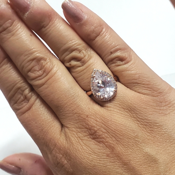 Sparkling 6ct White Zircon Halo 14k Rose Gold Ring - Picture 5 of 8